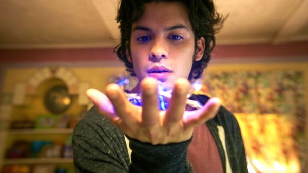 'Blue Beetle' and the one easy way to tell whether your superhero movie sucks.