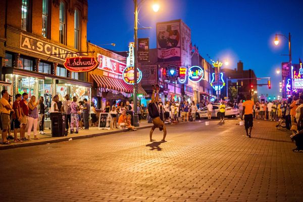 Walkin' in Memphis