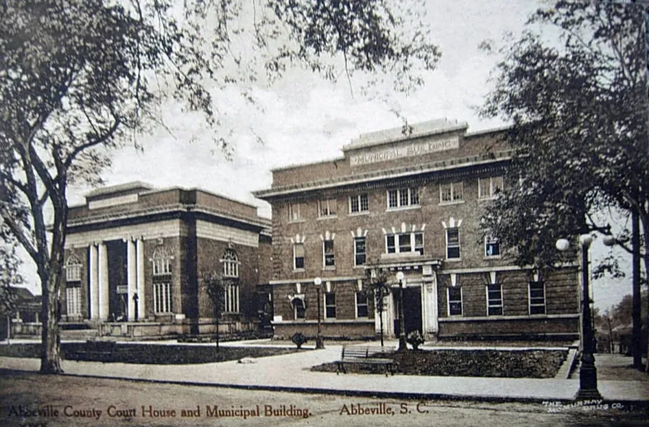 Abbeville County Courthouse and the adjoining Municipal Building in an early twentieth-century postcard.