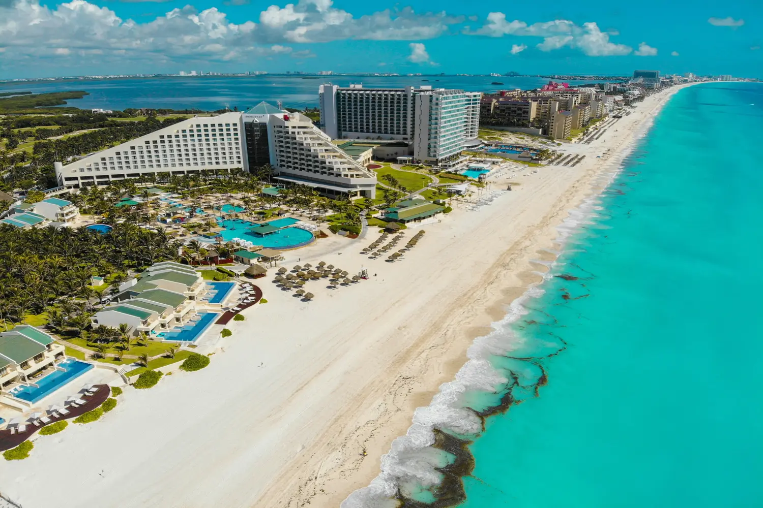 Cancún Hotel Zone Beachfront with The Pyramid at Grand Oasis Resort.