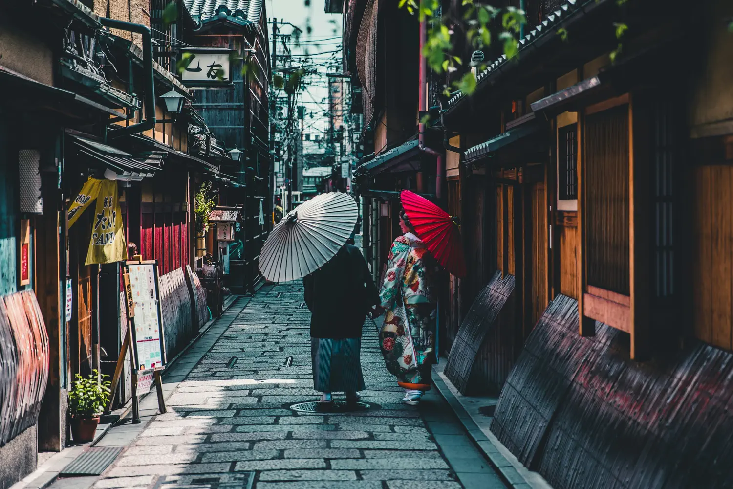 An historic alleyway in Kyoto, Japan