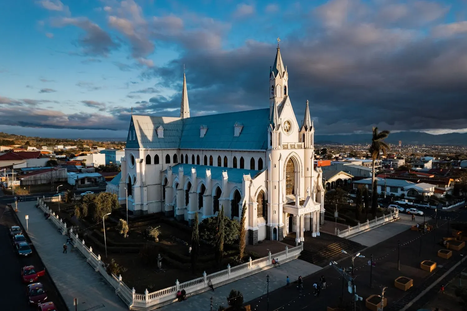 Lglesia San Rafael, a prominent church in Heredia, Costa Rica