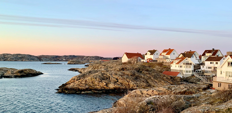 Moving to Sweden from the USA: Visas, Jobs & Cost of Living
