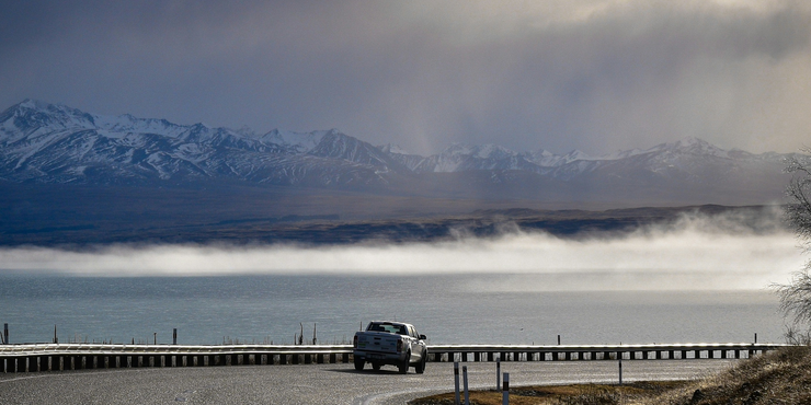 Driving in New Zealand: Rules, Tips & What Tourists Miss