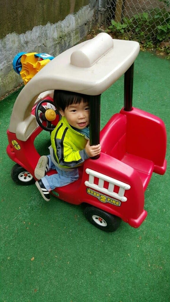 1Y8Ms Going to the daycare