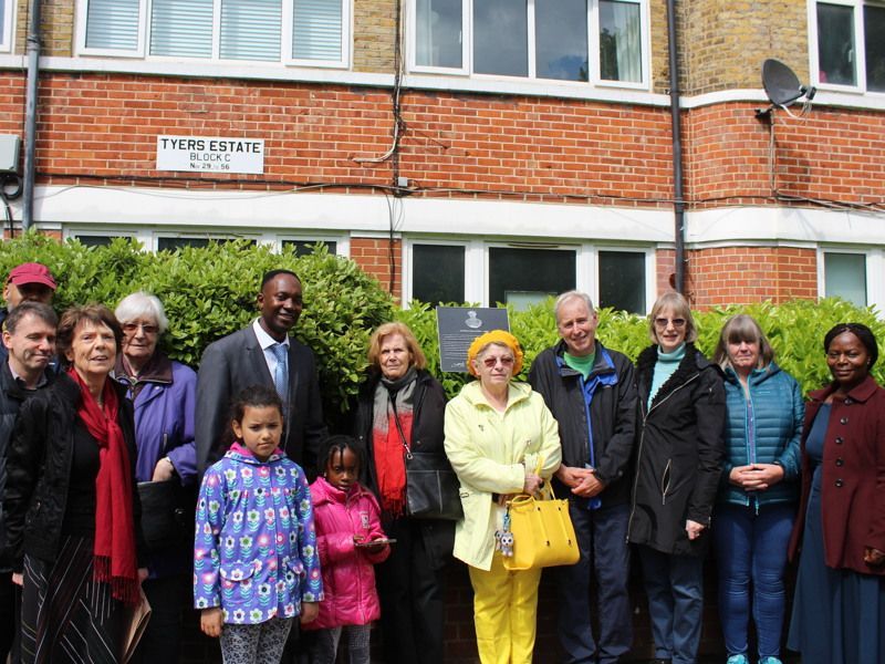 Jonathan Tyers plaque unveiled in Bermondsey