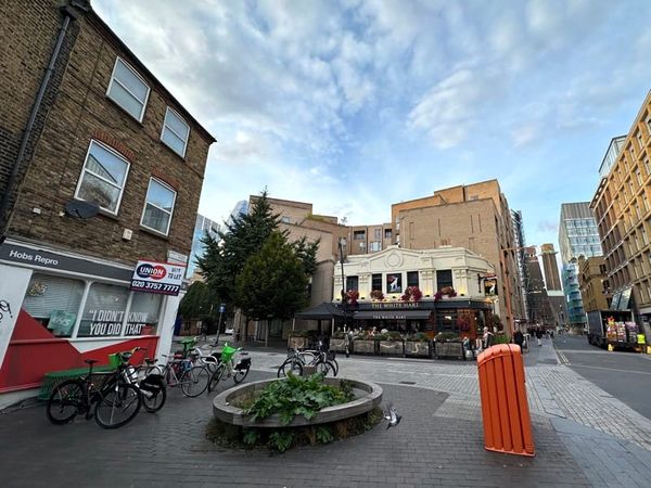 Pizza Hut would 'detract from experience' of Tate Modern visitors