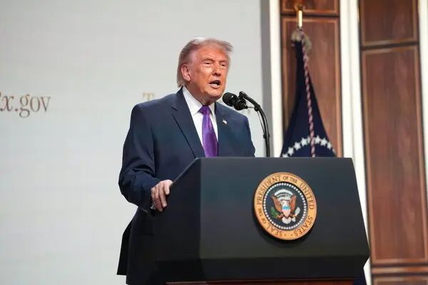 Trump niega tener prisa en la guerra de Irán por las 'midterms' y asegura que Netanyahu hará lo que le pida