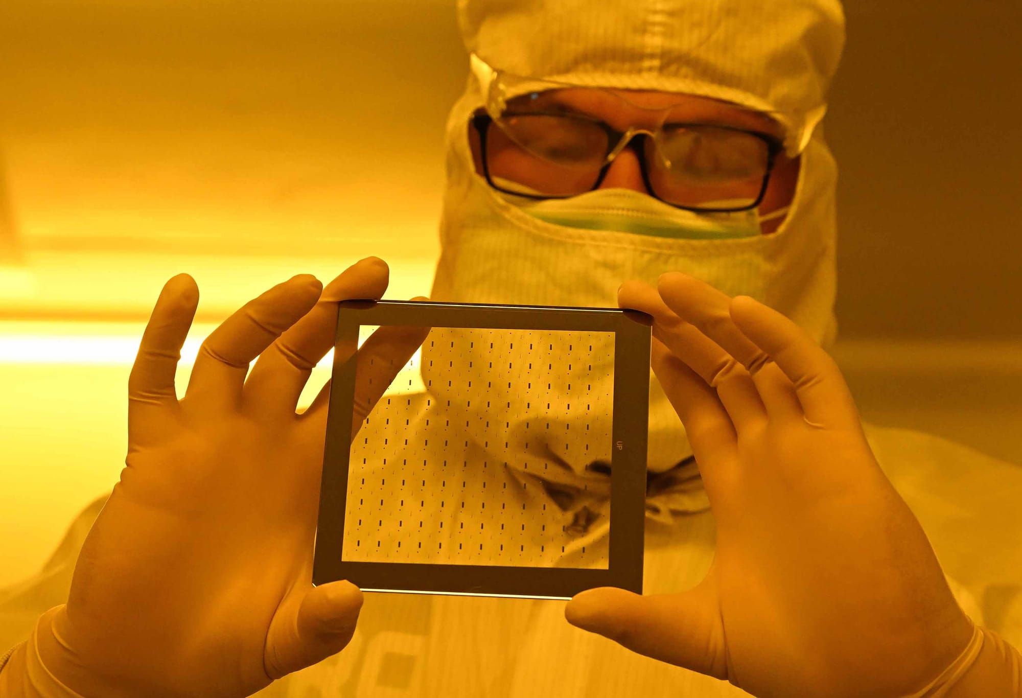 UNAM crea dispositivos electrónicos y ópticos para tecnología cuántica