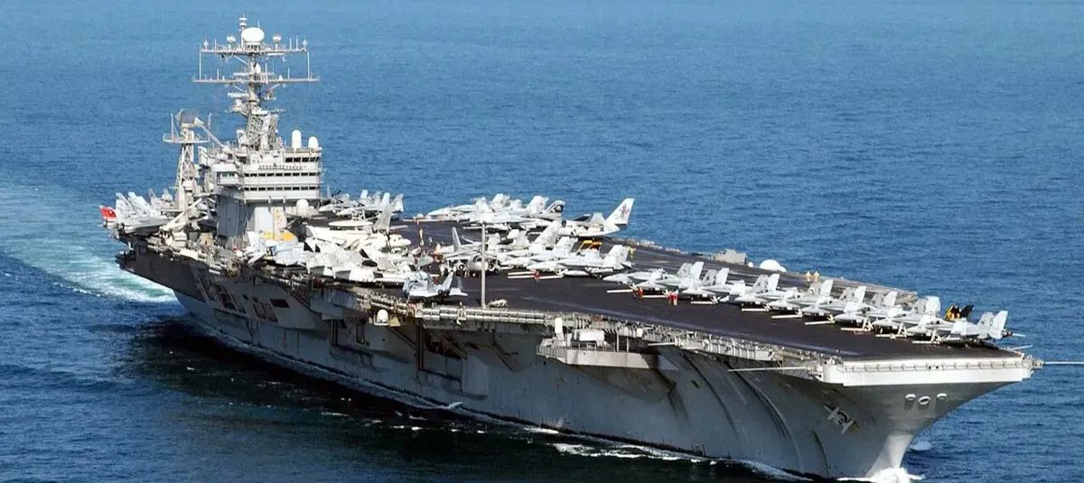 Irán advierte que volverá a cerrar el estrecho de Ormuz, si EU sigue con su bloqueo naval
