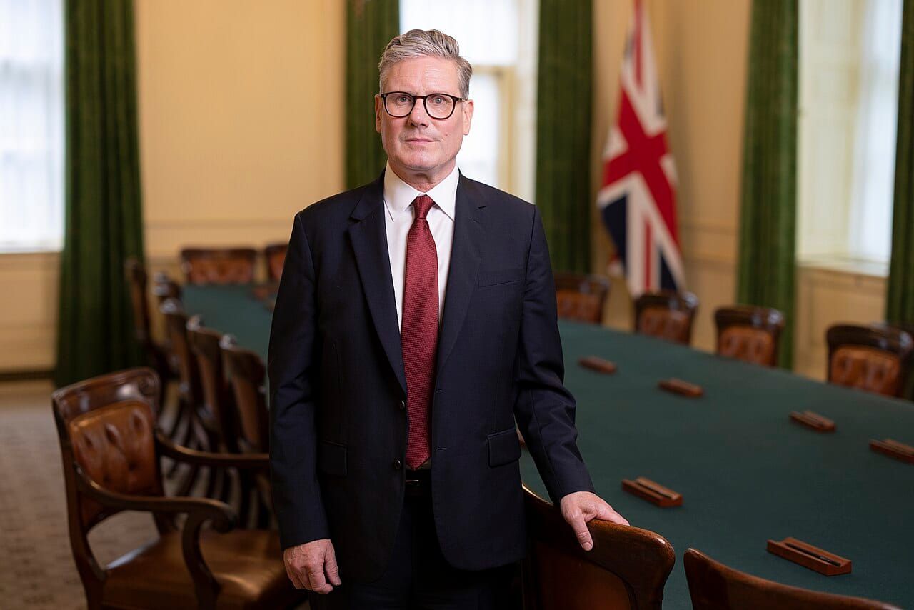 Starmer anuncia su dimisión como primer ministro de Reino Unido