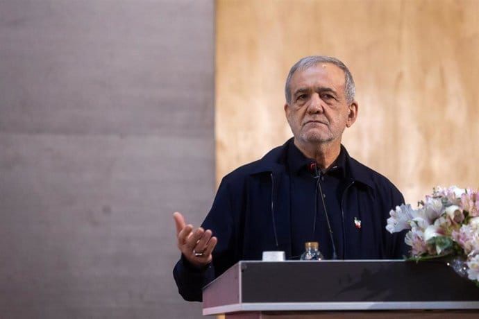 Irán denuncia "guerra económica" como principal "campo de batalla" tras el "fracaso militar del enemigo"