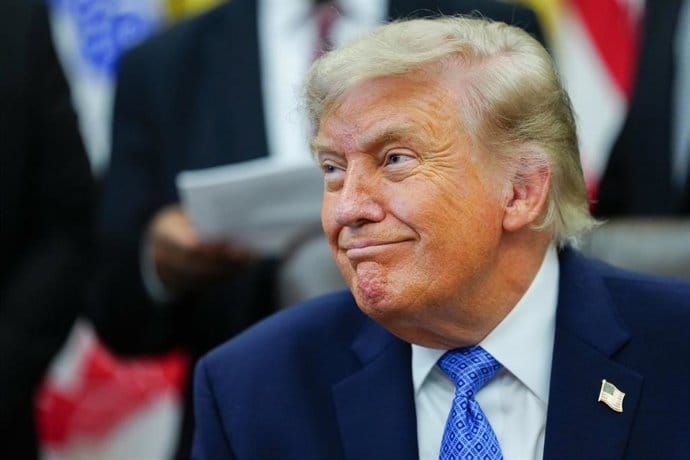 Trump asegura que este martes se celebrará en Qatar una reunión e Irán lo niega