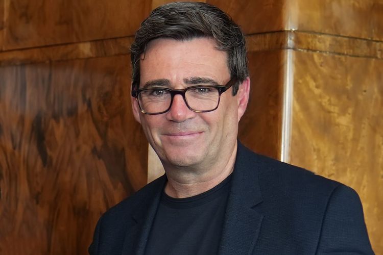 Andy Burnham será  nuevo primer ministro del Reino Unido tras asumir el liderazgo laborista