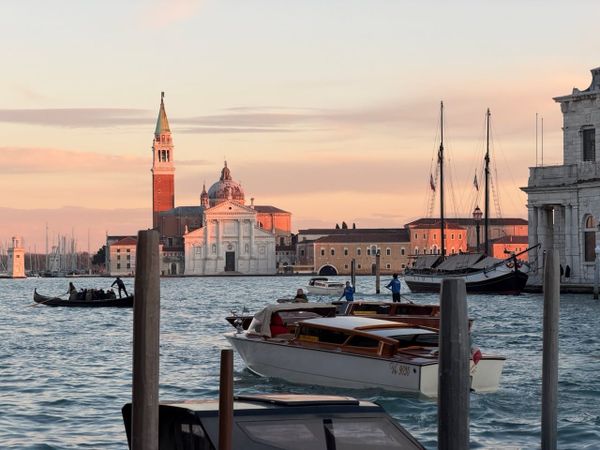 Thanksgiving 2025: Day 6, Venezia