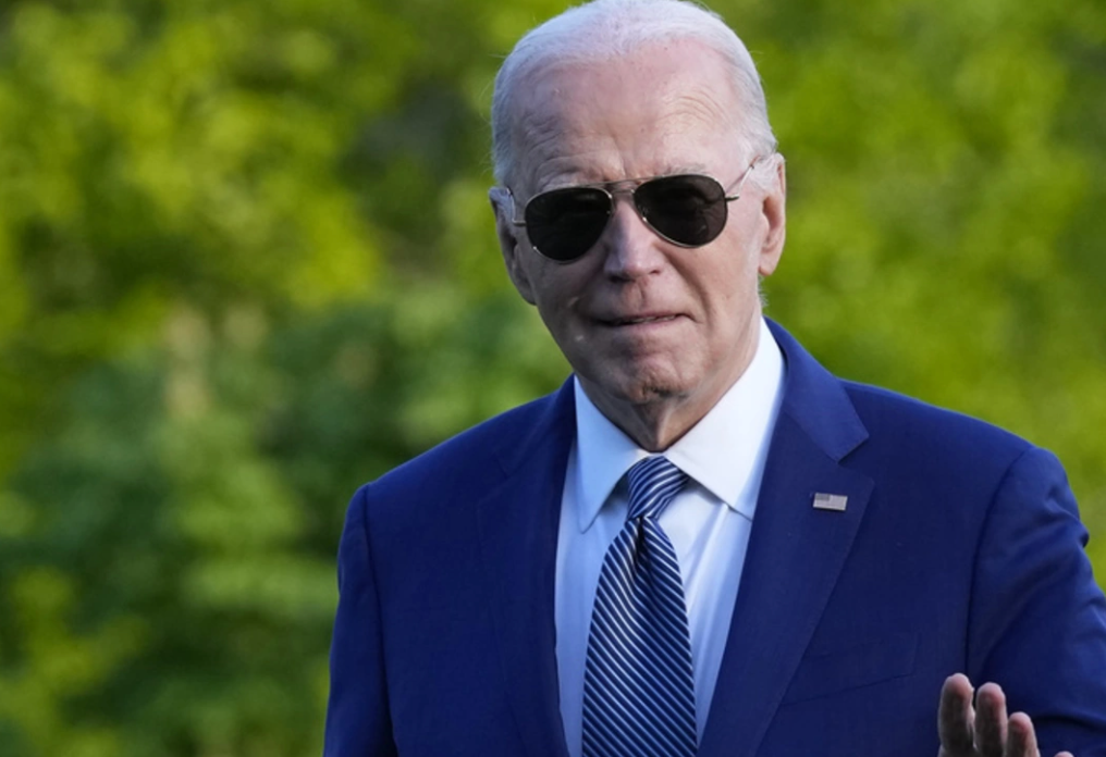 Biden Casts Early Vote for Harris in Delaware