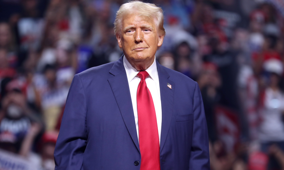 Trump Set to Sign Over 100 Executive Orders on First Day