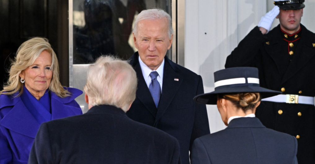 Biden Says 2 Hilarious Words When He Meets Trumps At White House