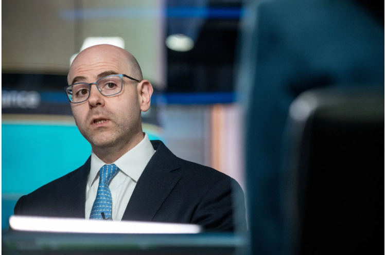 Fed's Miran Breaks Ranks: Calls for Over 100 Basis Points of Cuts in 2026