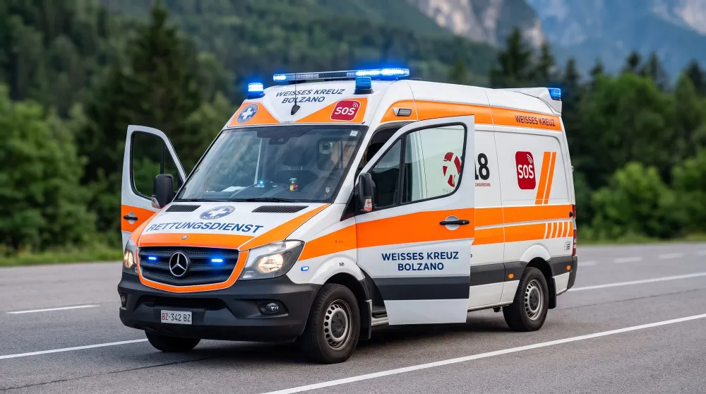 Schwerer Unfall im Virgltunnel: Scooter kollidiert mit Kleintransporter – zwei junge Frauen verletzt