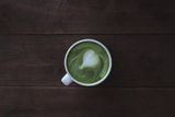 Das grüne Gold im Test: Wie der weltweite Matcha-Hype seine Spuren hinterlässt