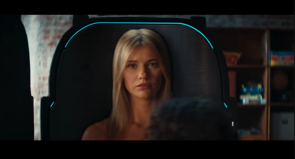 Planänderung bei Universal: „M3GAN“-Spin-off „Soulm8te“ erscheint doch – aber nicht im Kino!