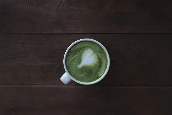 Das grüne Gold im Test: Wie der weltweite Matcha-Hype seine Spuren hinterlässt