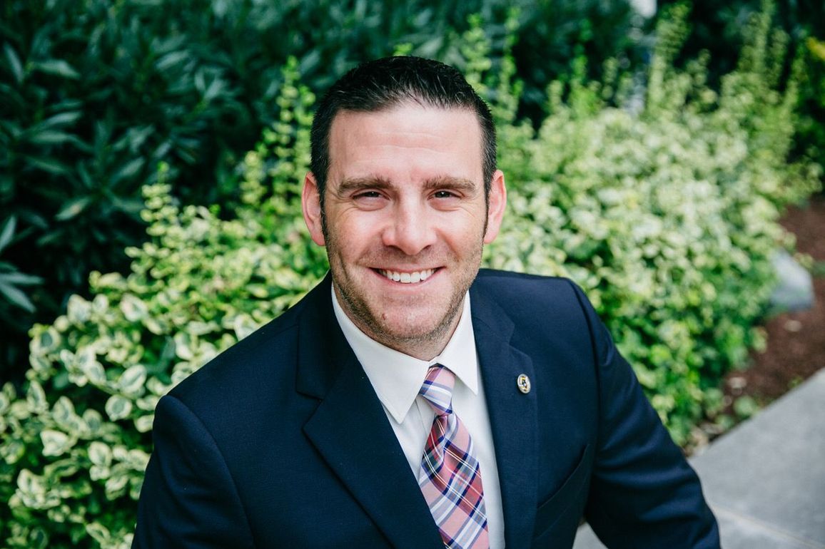 Investing in Real Estate As A Veteran with Adam La Barr