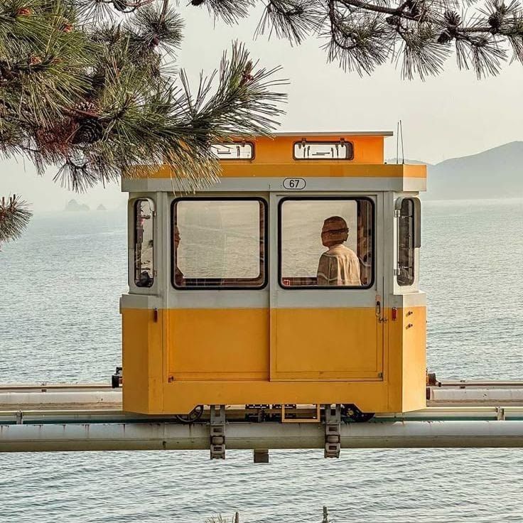 JP Morgan plans to be a crypto exchange; Mercury plans to be a bank (TWIF 12/27)