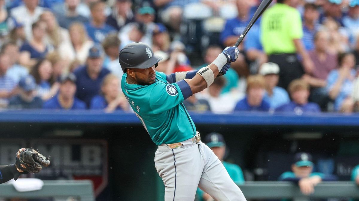Key Takeaways From Mariners’ 14-1 Blowout Win vs. White Sox