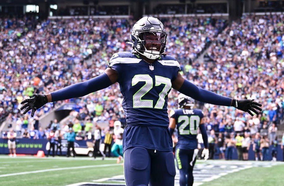 The Riq Enigma: Why Seahawks Re-Signing Woolen Should Be Slam Dunk, But Isn’t