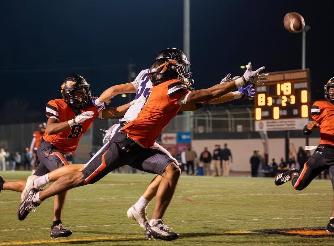 Huskies Land Pair of Football Commits to Push 2026 Class to 20 Players