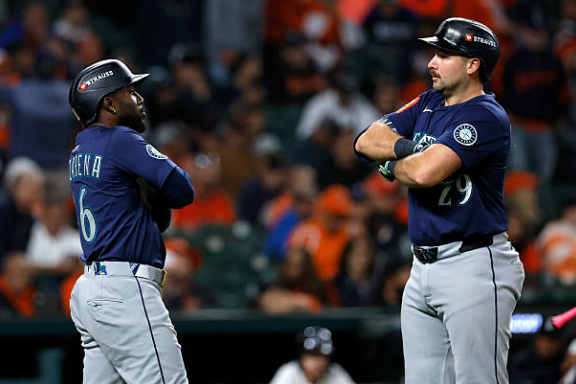 Rapid Reaction: M’s Cage Tigers 8-4 in Game 3 of ALDS, Lead Series 2-1