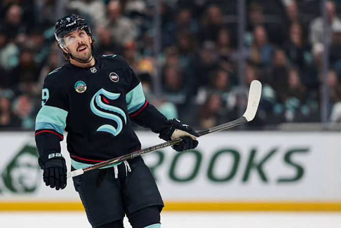 Chandler Stephenson Embraces Leadership Role in Year Two With Kraken