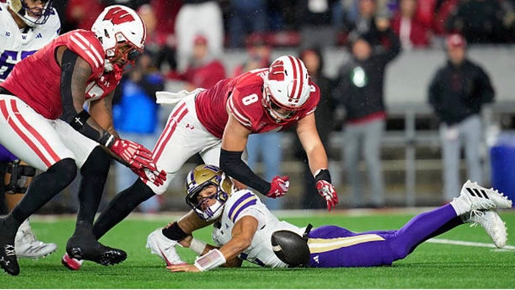 Ranked Huskies Fall Flat During 13-10 Loss at Wisconsin