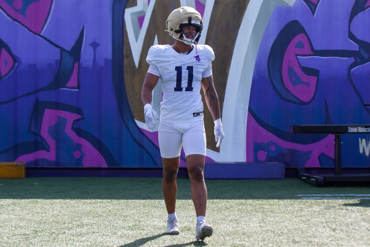 Freshman Edge Ramzak Fruean Makes More Impressions at Huskies Mock Game