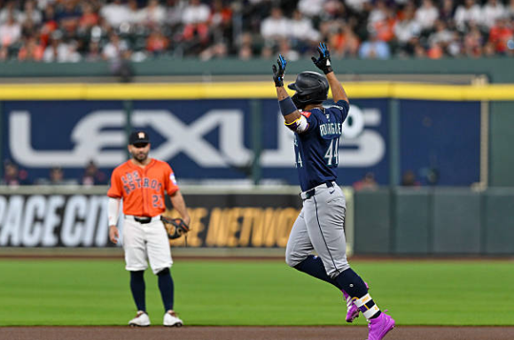 For a Few Wins More: Three Possible Outcomes of Mariners-Astros Series After M’s Game One Win