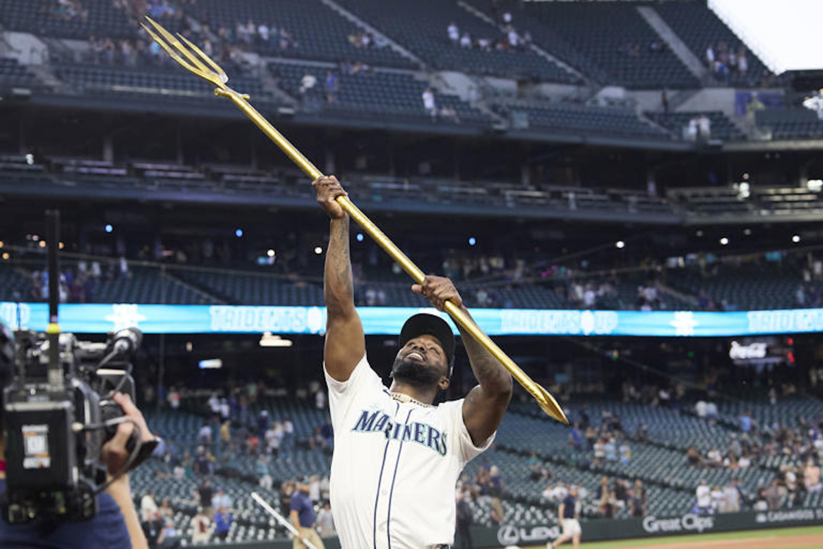 Randy Arozarena A-Bombs, George Kirby’s Quality Start Power Mariners to 6-2 Victory Over Royals