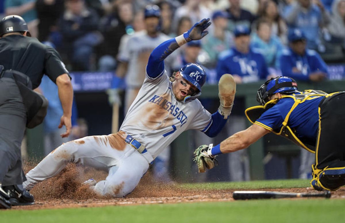 2-3-4 Blues: Mariners’ Offensive Core Drops Ball in 3-2 Loss to Royals