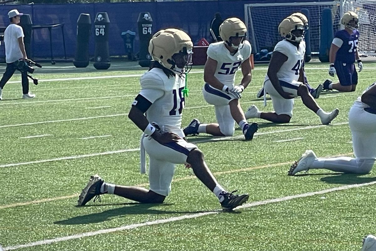 Camp Takeaways: Huskies’ ‘Batman’ Makes Big Contact on First Day of Full Pads