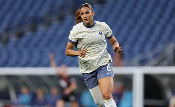 Player Ratings: Seattle Reign FC Hold on For Massive Win Against Kansas City