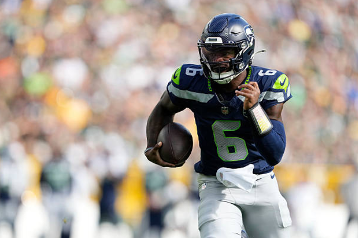 Instant Takeaways: Sloppy Seahawks Blasted 20-7 By Packers in Exhibition Finale