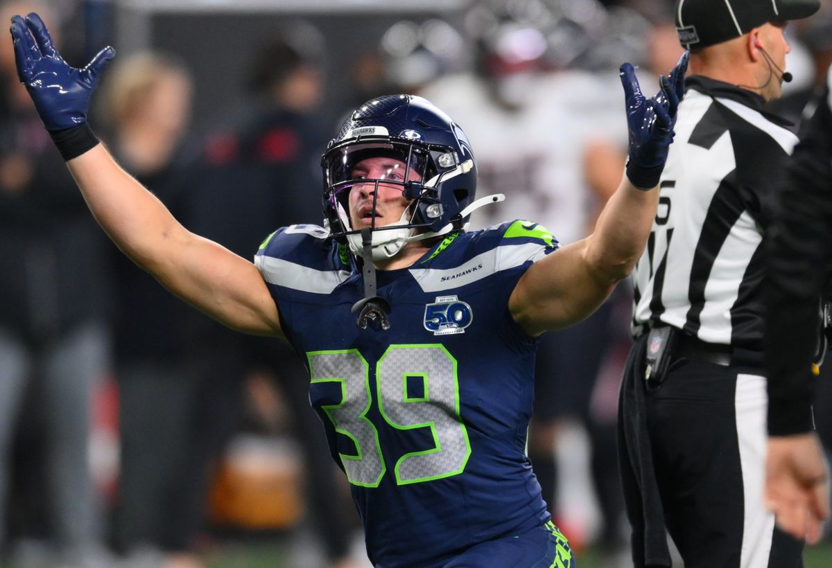 Seahawks Inactives: Ty Okada Remains Sidelined, Rodney Thomas II to Start Again vs. Chargers