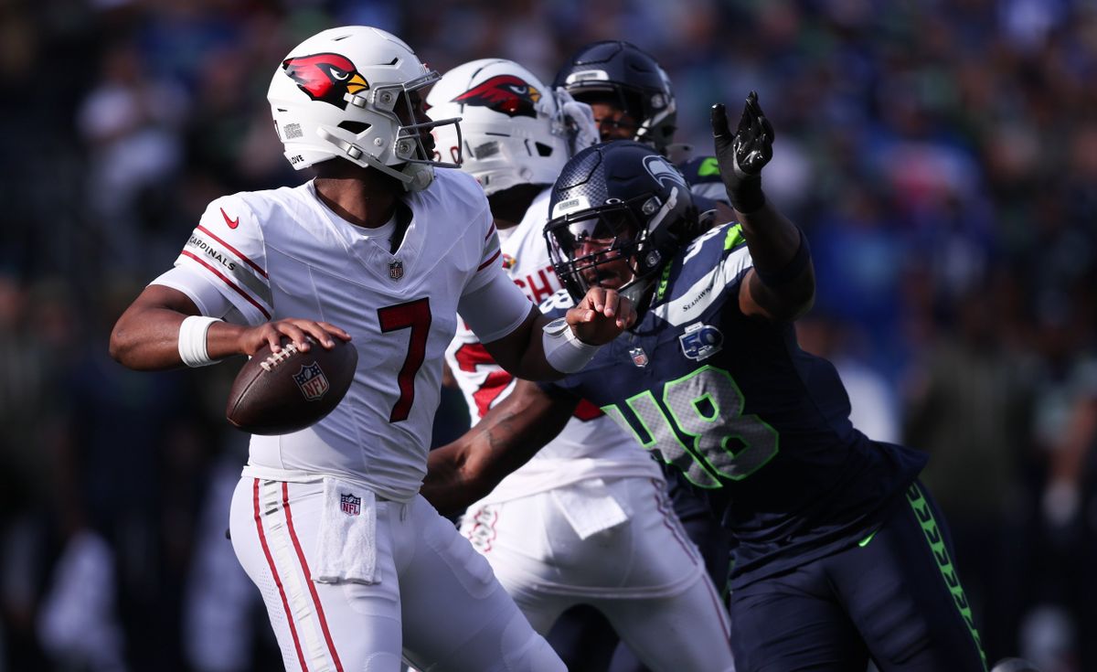 Halftime Observations: Seahawks Celebrate Fumble Palooza, Build 38-7 Lead vs. Cardinals