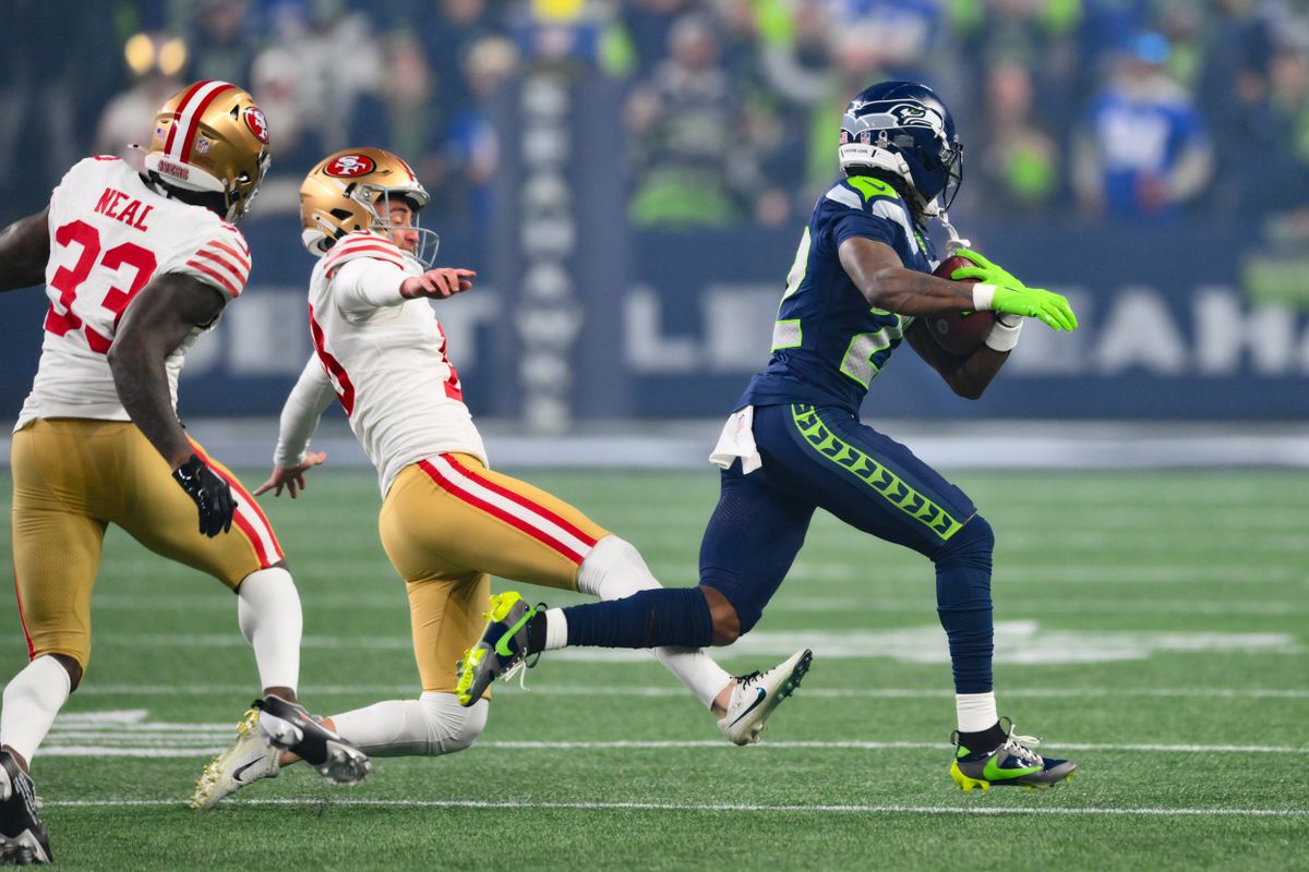 Halftime Observations: Rashid Shaheed, Seahawks Sprint Out to 24-6 Lead vs. 49ers in Divisional Round