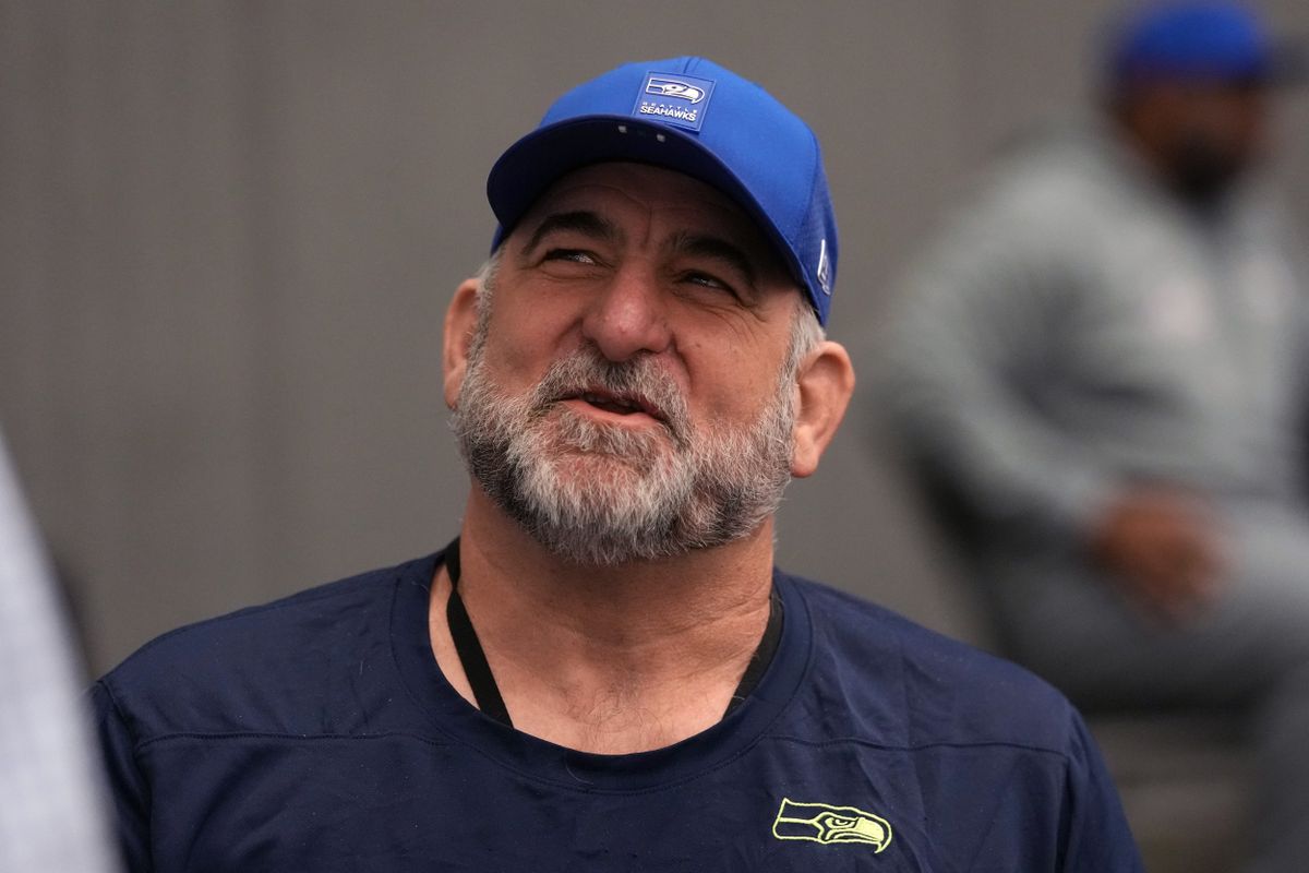 ‘I’m a Seahawk, Damnit’: Could John Benton Stick Around Post-Super Bowl With Young O-Line Nucleus?