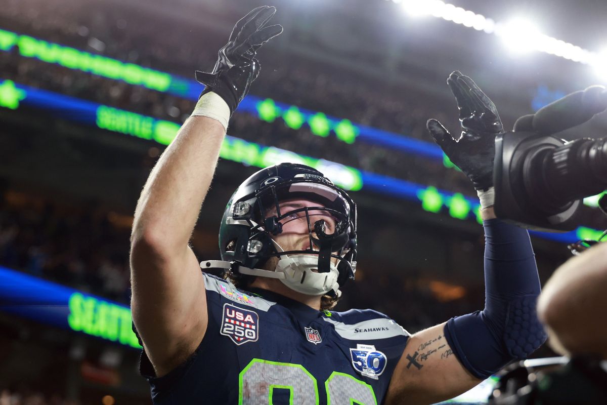 AJ Barner Takes Star Turn as Perfect ‘Seahawks’ Tight End