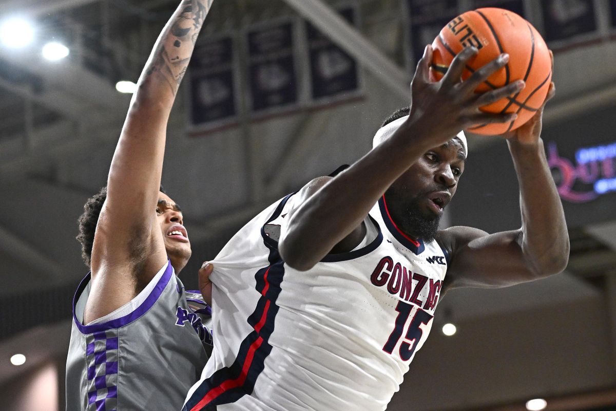 Graham Ike Wins Player of the Year, Gonzaga Freshmen Honored in WCC Postseason Awards