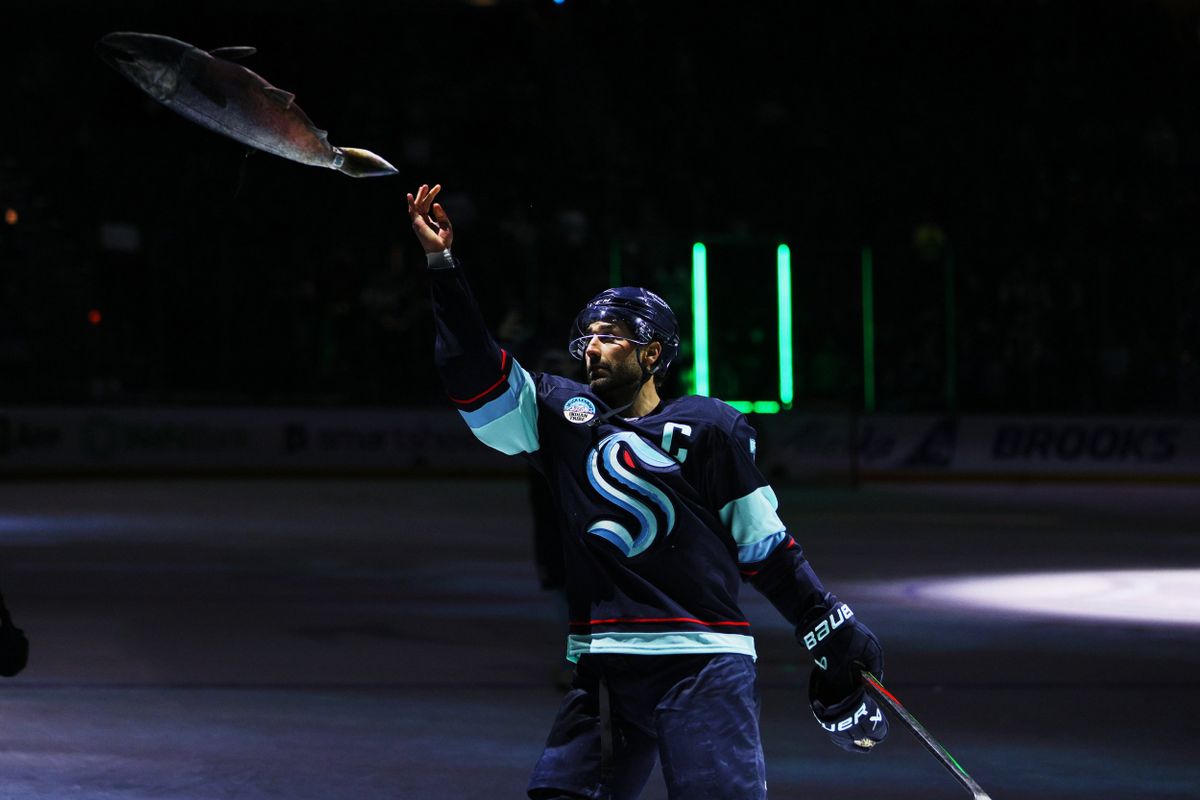Jordan Eberle, Kraken Right the Ship Against Rival Canucks in 5-1 Victory