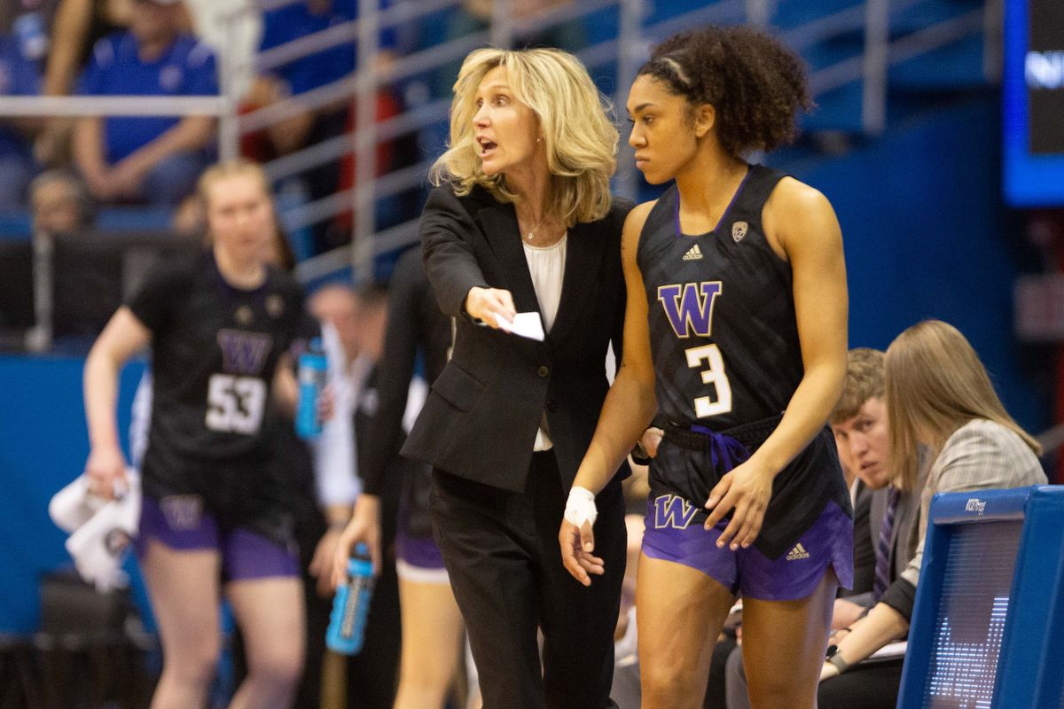 UW Extends Huskies WBB Coach Tina Langley Through 2031-32 season